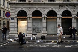 La France entre spectacle de désolation et critiques du maintien de l'ordre