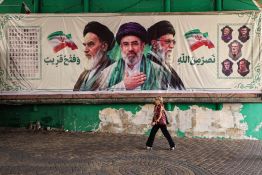 L'Iran menace d'étendre la guerre, Trump accuse Téhéran de faire monter le prix du pétrole
