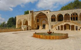 Beiteddine, le palais où un prince rêva d’un État