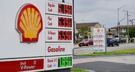 En Californie, la colère des automobilistes face à la flambée de l'essence