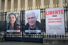 En Iran, premières heures de semi-liberté pour les deux ex-prisonniers français