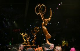 La comédie d'épouvante «Widow's Bay» et la série médicale «The Pitt» dominent les Emmy Awards