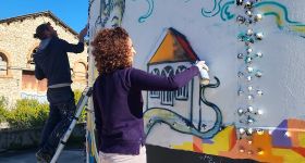 Le dialogue entre une muraliste libanaise et un artiste peintre français à Marseille
