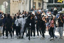 Blocage des lycées: 735 établissements perturbés, les syndicats veulent poursuivre le mouvement
