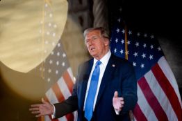 Trump dit vouloir "stopper le délire transgenre" dès son premier jour