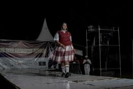 Défilé au Kenya: la mode grande taille en majesté