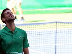 Djokovic inaugure des terrains de tennis au pied de la "pyramide bosnienne"