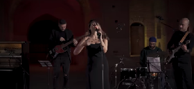 Concert sans voile: la chanteuse iranienne Parastoo Ahmadi arrêtée 