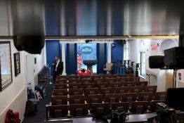 Exclus de la Maison Blanche par Trump, trois médias américains saisissent la justice