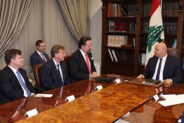 Joseph Aoun reçoit une délégation du Trésor américain à Baabda