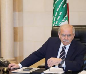 Salam annonce l’élargissement de l’enquête sur les explosifs saisis à Dahr el-Baydar