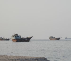 Iran: un pétrolier percute une mine et prend feu dans le détroit d’Ormuz