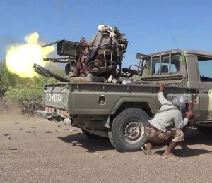 Yémen: les Houthis affirment avoir visé un QG militaire au sein du palais présidentiel à Aden