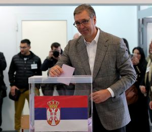 Aleksandar Vucic, longtemps maître de la politique serbe et désormais contesté