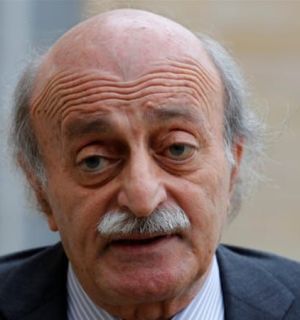 Washington fustige Joumblatt et réaffirme son exigence du désarmement du Hezbollah