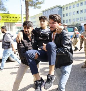 Tirs devant une école en Turquie: huit blessés, le suspect interpellé