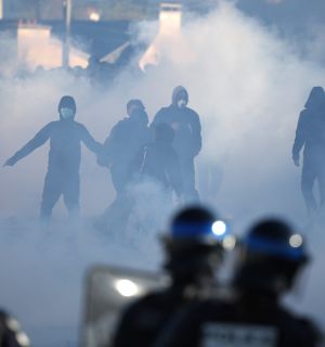 Blocage des lycées en France: l'Iran dénonce une «violence disproportionnée» contre les manifestants