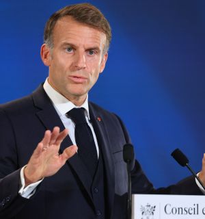 Macron annonce une conférence de soutien à l'armée libanaise après les élections israéliennes