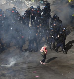 «On prend la Bastille»: une journée de manifestation en France émaillée de scènes de chaos