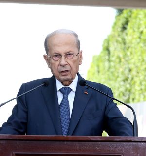 Explosion au port de Beyrouth: le parquet réclame des poursuites contre l'ex-président Michel Aoun