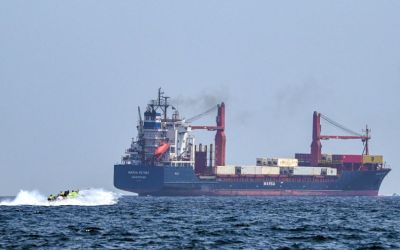 Ormuz: un équipage secouru par Oman, trois pétroliers immobilisés selon l'Iran
