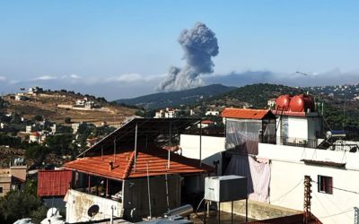 Patrouille israélienne aux abords de Deir Mimas et frappes à missiles à effet de souffle sur Sajd