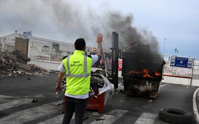 Grève de 24 heures des dockers dans les ports français, la CGT annonce un arrêt à 95%