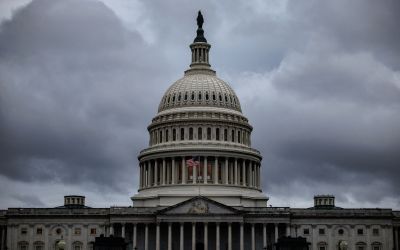 Le Congrès américain adopte le projet de loi de Lindsey Graham prévoyant des sanctions contre la Russie.