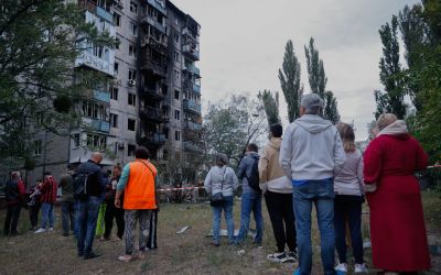 Ukraine: une frappe russe sur une station-service fait deux morts à Kiev