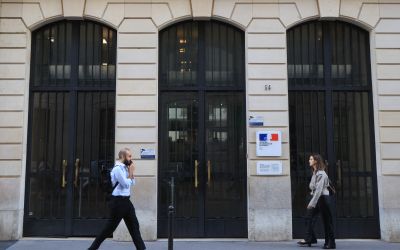 France: les cours suspendus lundi dans «400 à 500» lycées, débat sur les violences