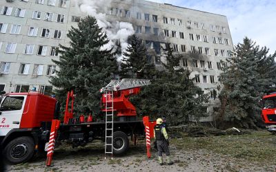 Ukraine: 15 morts dans des frappes russes, Zelensky dénonce l'accord Russie-USA sur le diesel