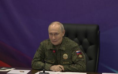 Ukraine: Poutine juge «positive» la dynamique de ses troupes, appelle à nouveau à conquérir tout le Donbass