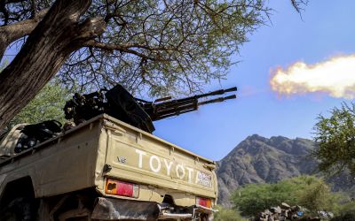 Yémen: un missile est tombé dans le périmètre de l'aéroport d'Aden avant l'appel à évacuer des Houthis 