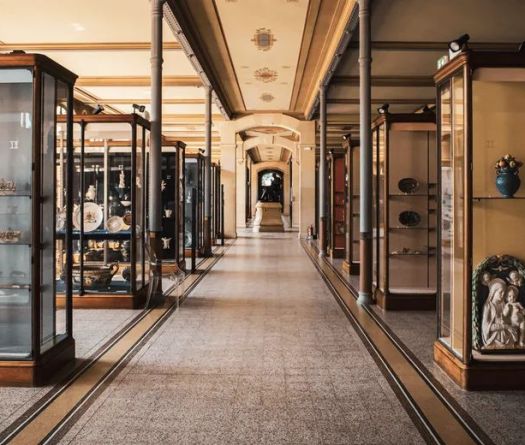 Vol à 9,5 millions d’euros: braquage nocturne au musée de la porcelaine de Limoges