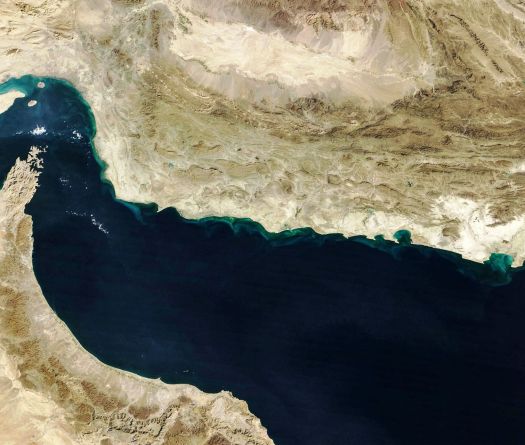 Le détroit d'Ormuz est «dangereux», «de facto fermé» (Gardiens de la Révolution)