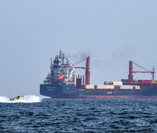 Les forces iraniennes bloqueront les exportations de pétrole tant que durera la guerre