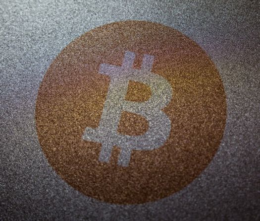 Après les records, le repli : pourquoi le bitcoin s’essouffle