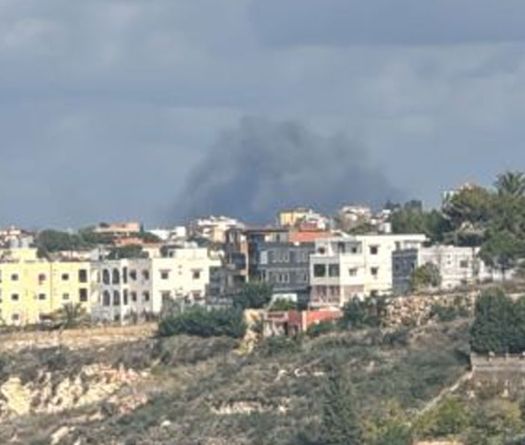 Israël mène des frappes aériennes sur des positions du Hezbollah au Liban-Sud 