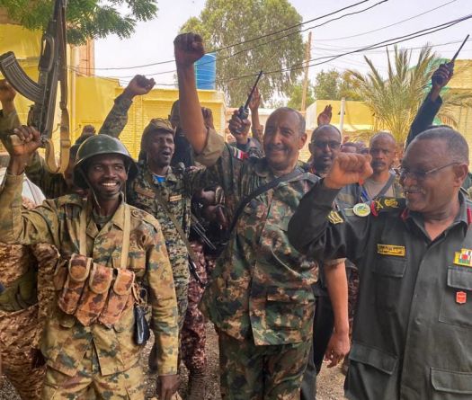 Soudan: affrontements entre l'armée et les paramilitaires dans l'agglomération de Khartoum