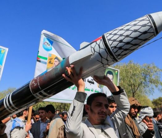 Les Houthis du Yémen entrent dans la guerre, quelles conséquences?