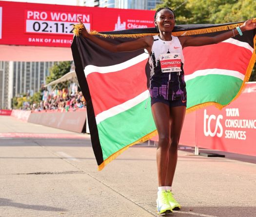 Marathon de Chicago: la Kényane Chepngetich pulvérise le record du monde