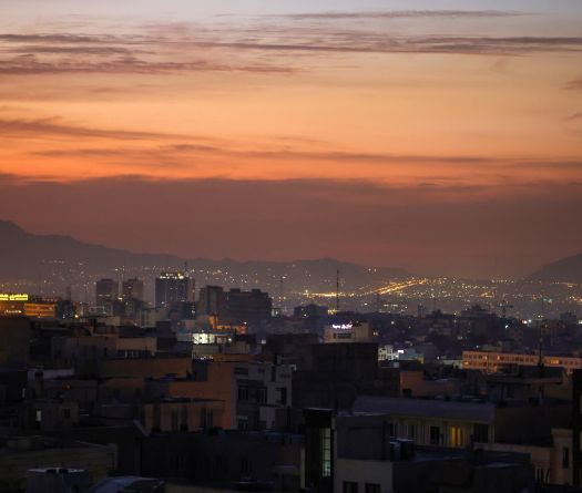 À Téhéran, les habitants redoutent une escalade après les frappes israéliennes 