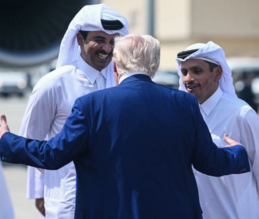 Trump dîne avec le Premier ministre du Qatar dans le New Jersey