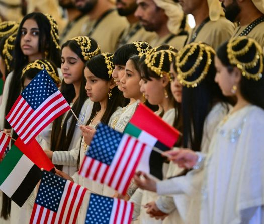 Trump atterrit aux Emirats arabes unis, dernière étape de sa tournée dans le Golfe 