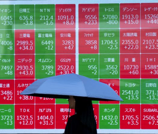 Métaux précieux et pétrole rebondissent