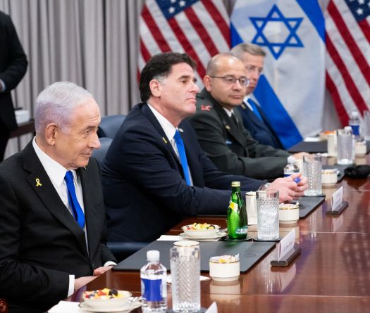 Rencontre inédite à Paris entre Israël et la Syrie, sous l’égide américaine