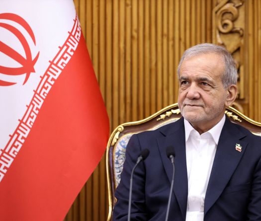 Nucléaire: l'Iran ne «cédera pas aux demandes excessives», prévient le président