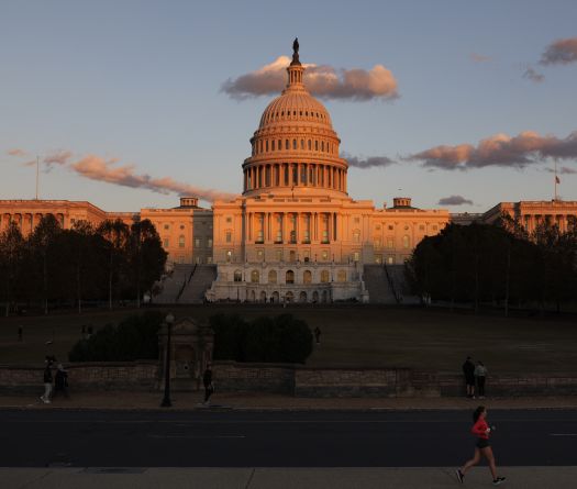 Washington franchit une étape clé vers la fin des sanctions américaines contre la Syrie