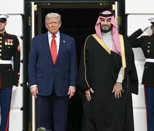 Trump et MBS scellent des partenariats économiques et militaires d'ampleur