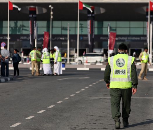 Crash d'un avion de chasse indien au salon aéronautique de Dubaï, le pilote tué